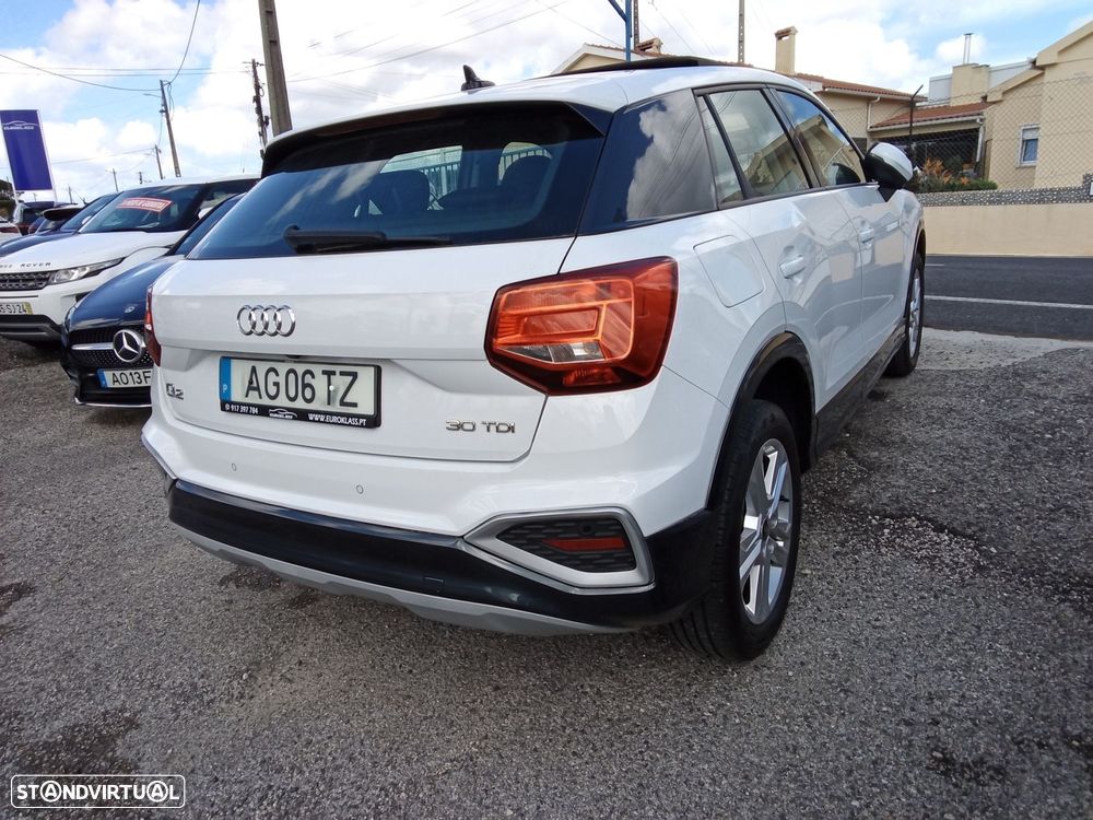 Audi Q2 30 TDI Advanced - 12