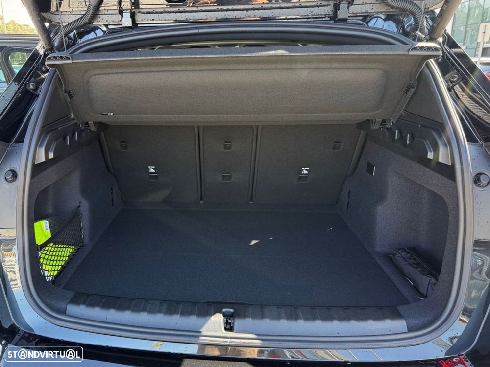 BMW iX1 eDrive20 Pack Desportivo M Pro - 2