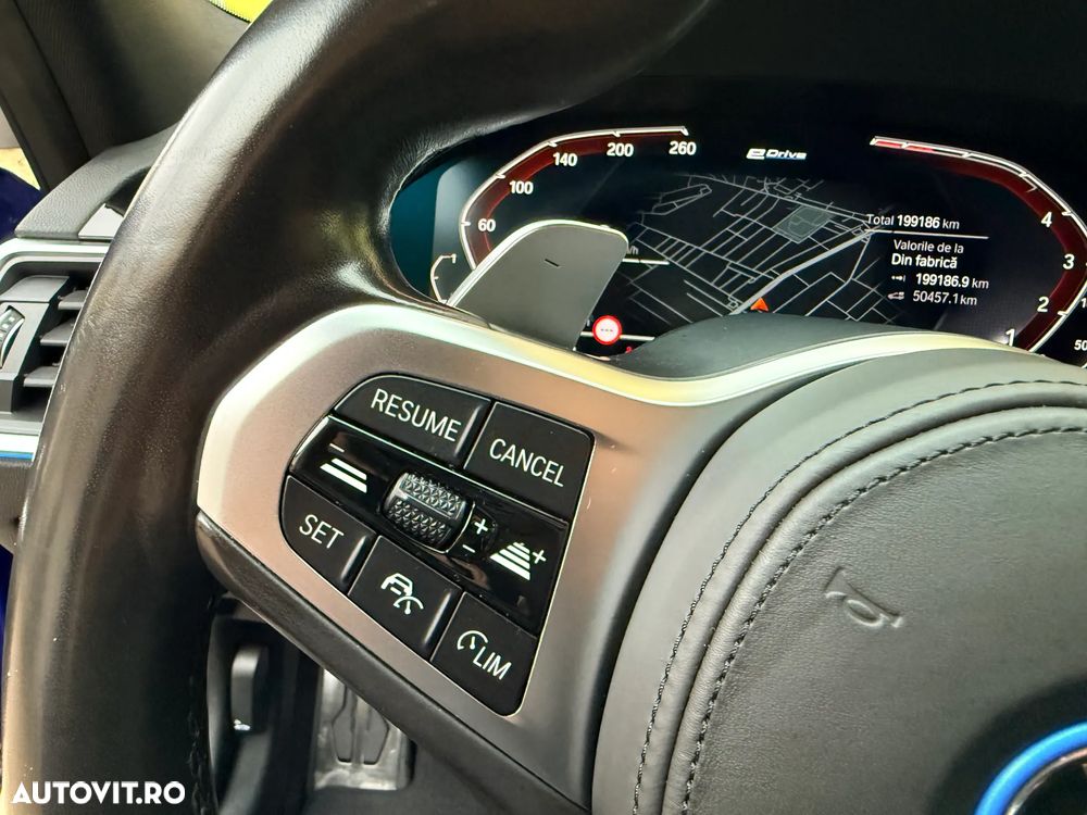 BMW Seria 3 330e Aut. M Sport - 14