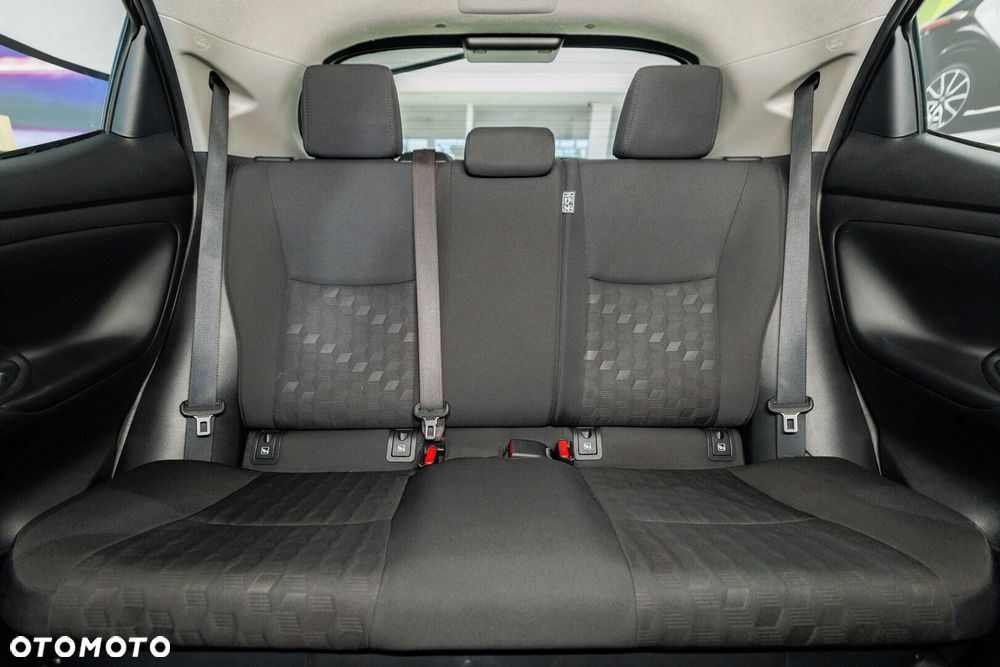 Toyota Yaris - 18