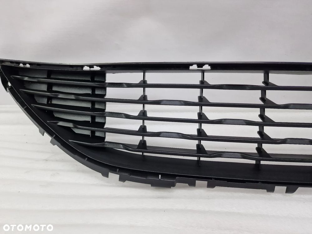 OPEL CORSA F 19- KRATKA ŚRODKOWA ZDERZAKA PRZEDNIEGO PRZÓD BEZ PDC , NR 9829831980 , NR AUKCJI KR313 - 3