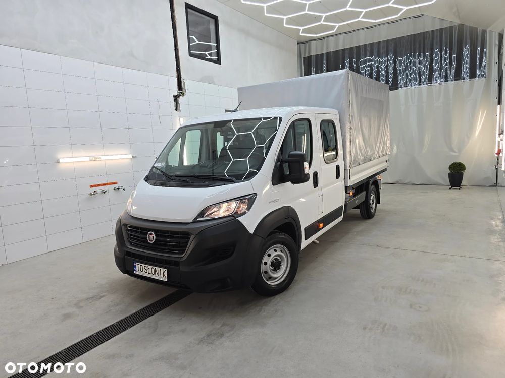 Fiat DUCATO 19Tyś km DOKA MAXI 7-OSOBOWY + 855Kg Ładownośc NAJLEPSZY SINIK 2,3 IVECO 140KM SALON PL STAN JAK NOWY NOWY NOWY 19Tyś km SERWIS ASO FIAT DO OSTATNIEGO Km KOŁA16 Cali KLIMA ELEKTRYKA WZMOCNIONE ZAWIESZENIE - 7