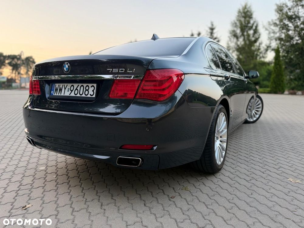BMW Seria 7 750Li - 5