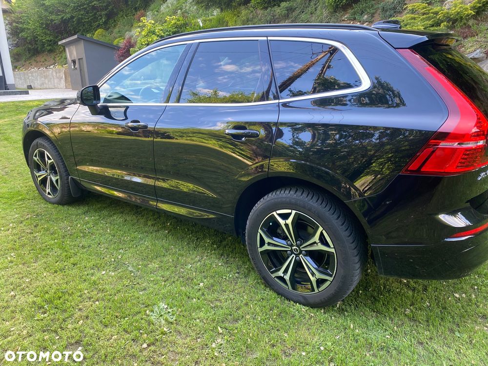Volvo XC 60 B5 B AWD Geartronic Momentum Pro - 4