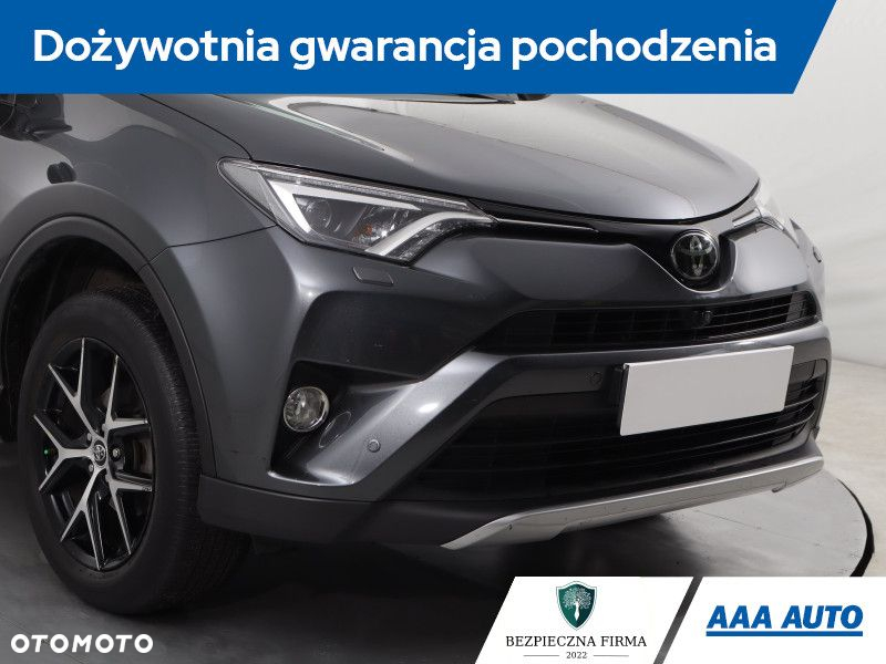 Toyota RAV4 - 22