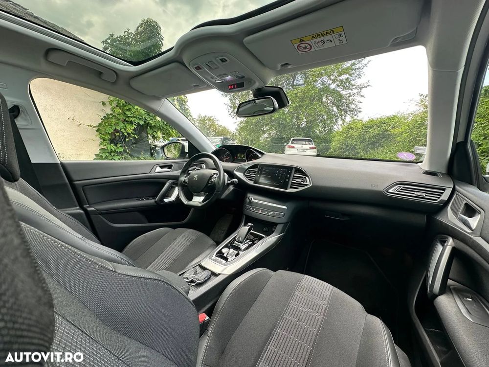 Peugeot 308 1.2L PureTech S&S EAT8 Allure - 14