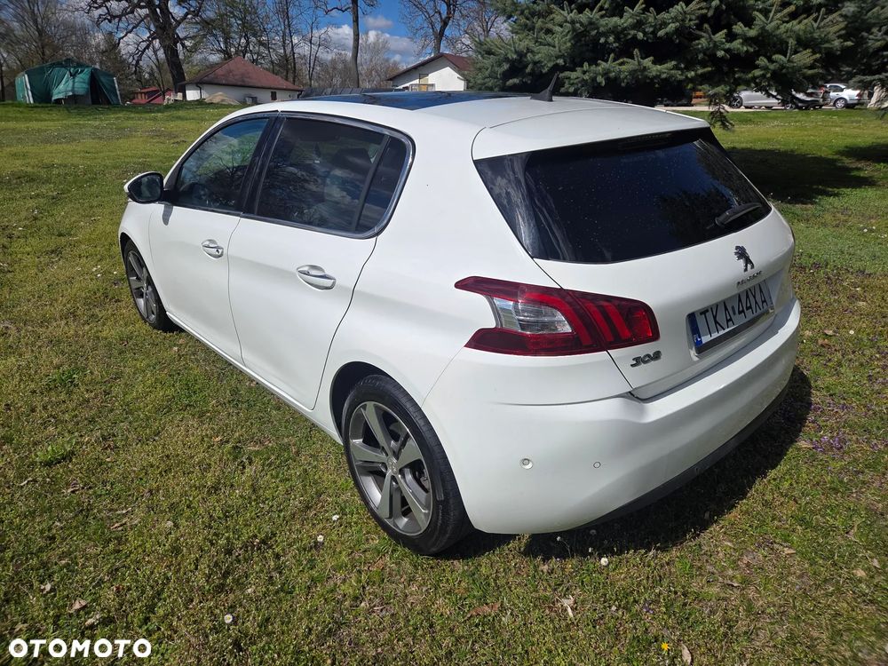Peugeot 308 1.2 PureTech Allure S&S - 3