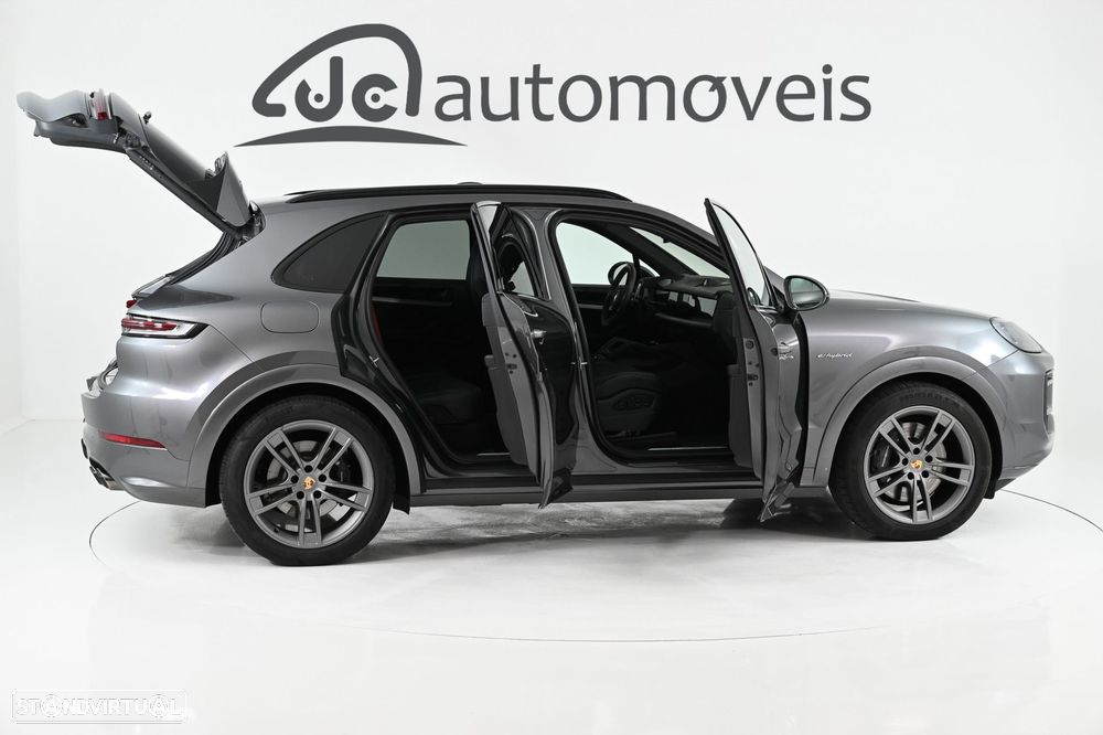 Porsche Cayenne E-Hybrid - 6