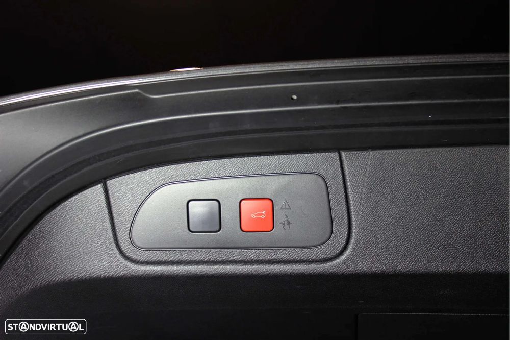 DS DS7 4x4 300 Performance Line + - 36