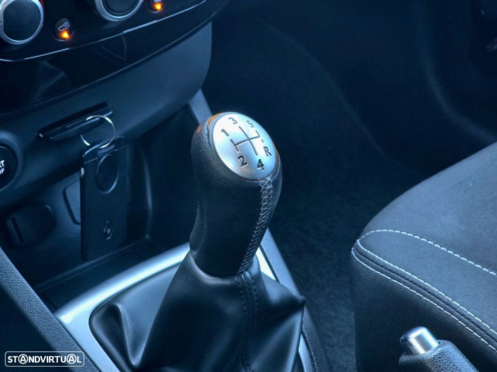 Renault Clio 0.9 TCe Limited - 33