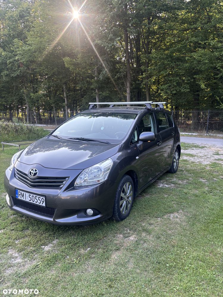 Toyota Verso 2.0 D-4D 2010 7os - 1