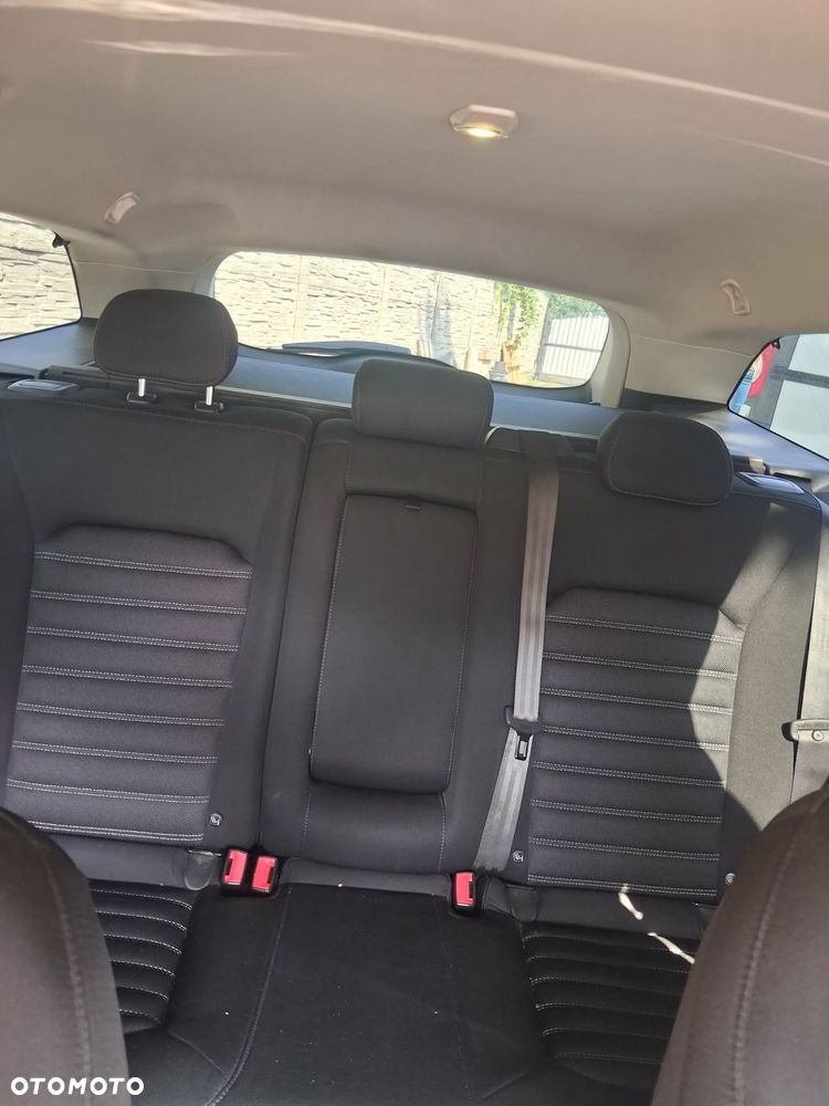 Ford Mondeo - 8