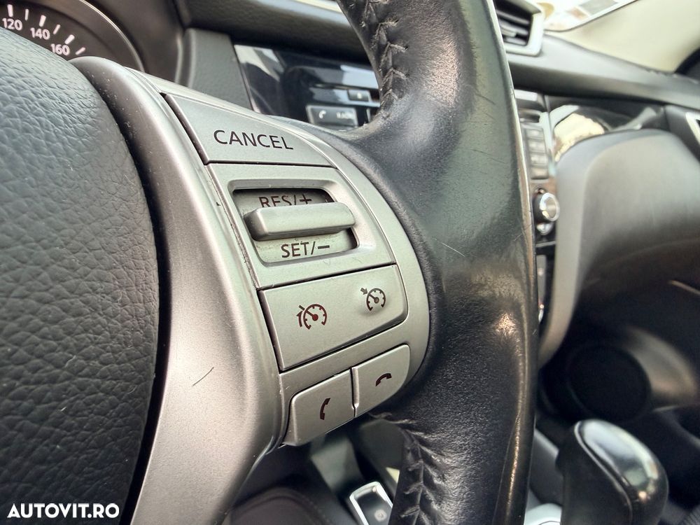 Nissan Qashqai 1.6 DCI Xtronic TEKNA - 21