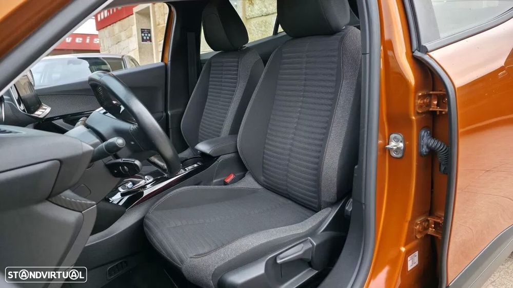 Peugeot e-2008 Active - 9