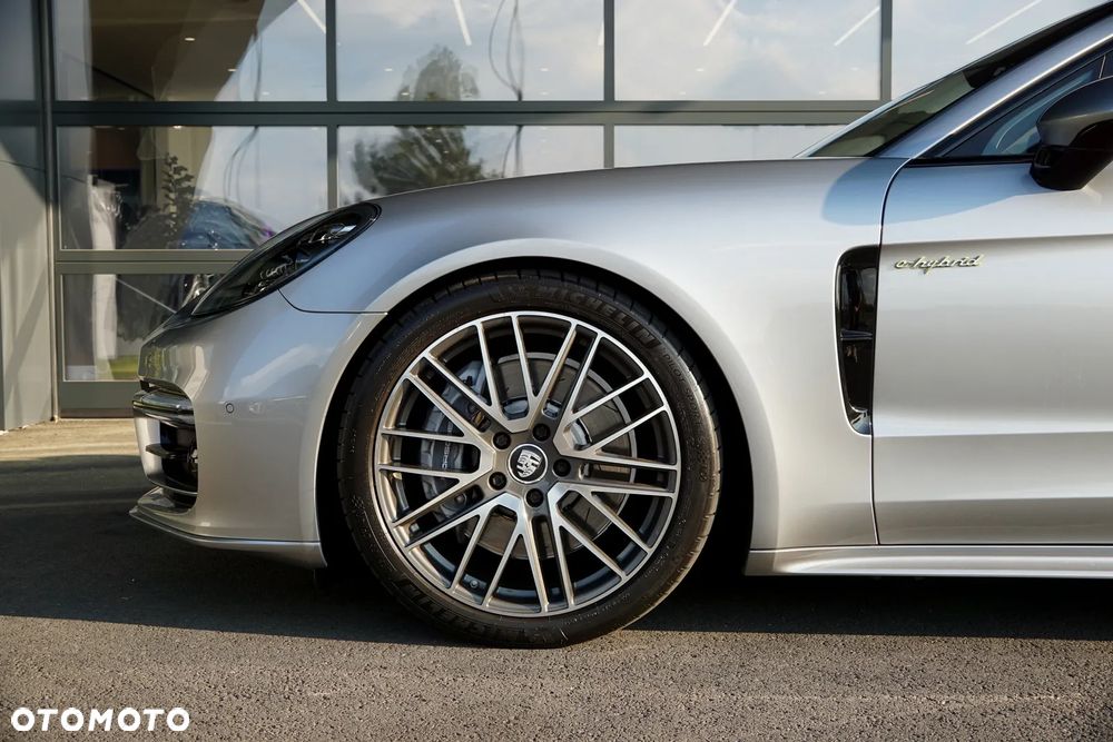 Porsche Panamera 4 - 13
