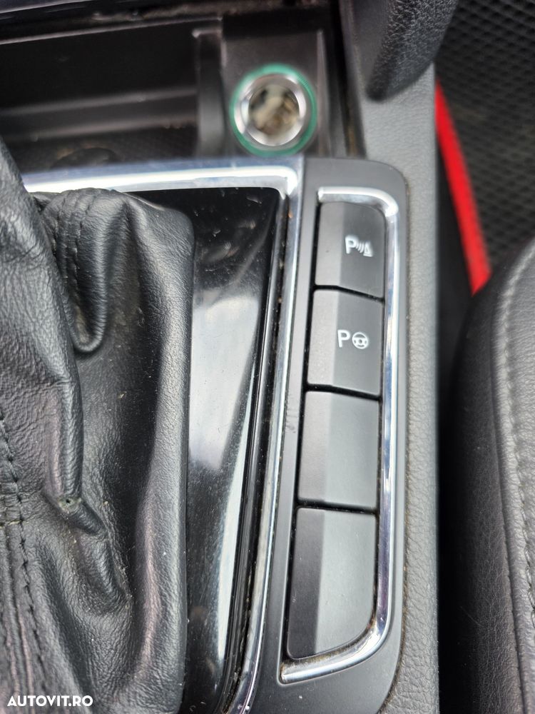 Skoda Superb 2.0 TDI Ambition DSG - 17