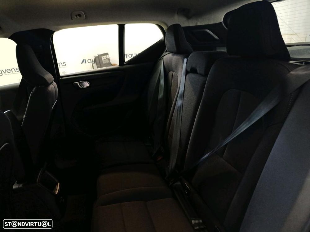 Volvo XC 40 1.5 T4 PHEV Essential - 9