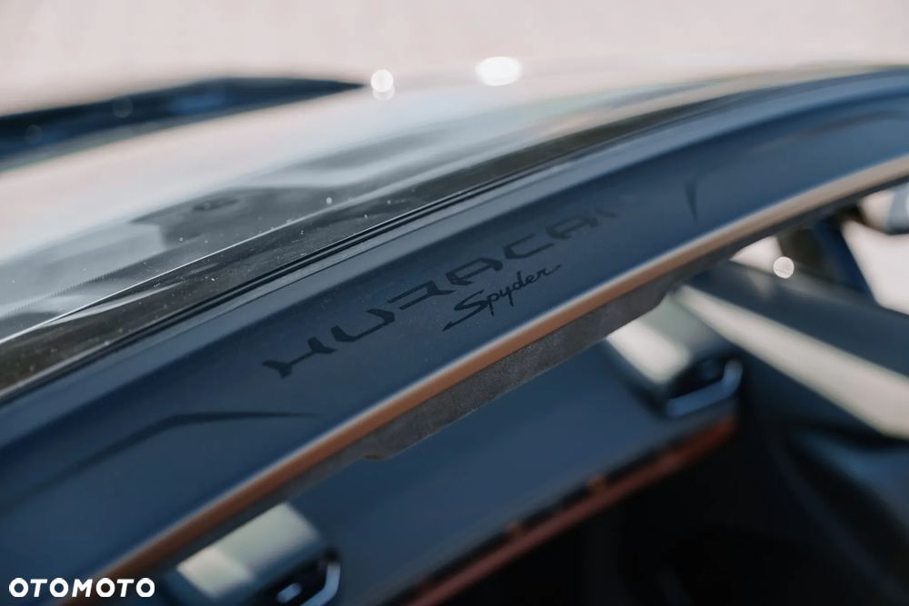 Lamborghini Huracan EVO RWD - 21