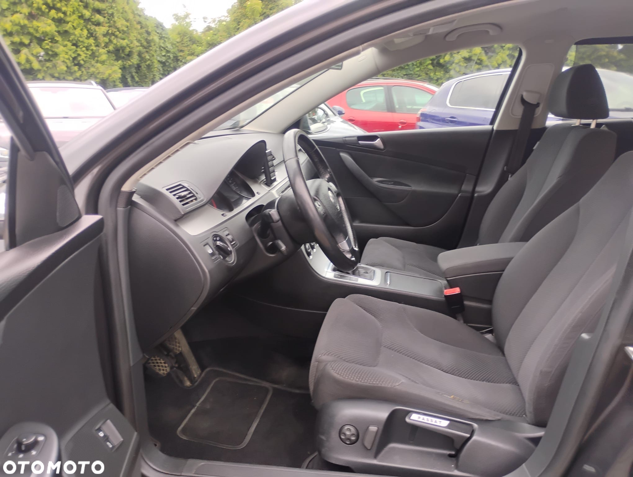 Volkswagen Passat 2.0 TDI Comfortline - 16