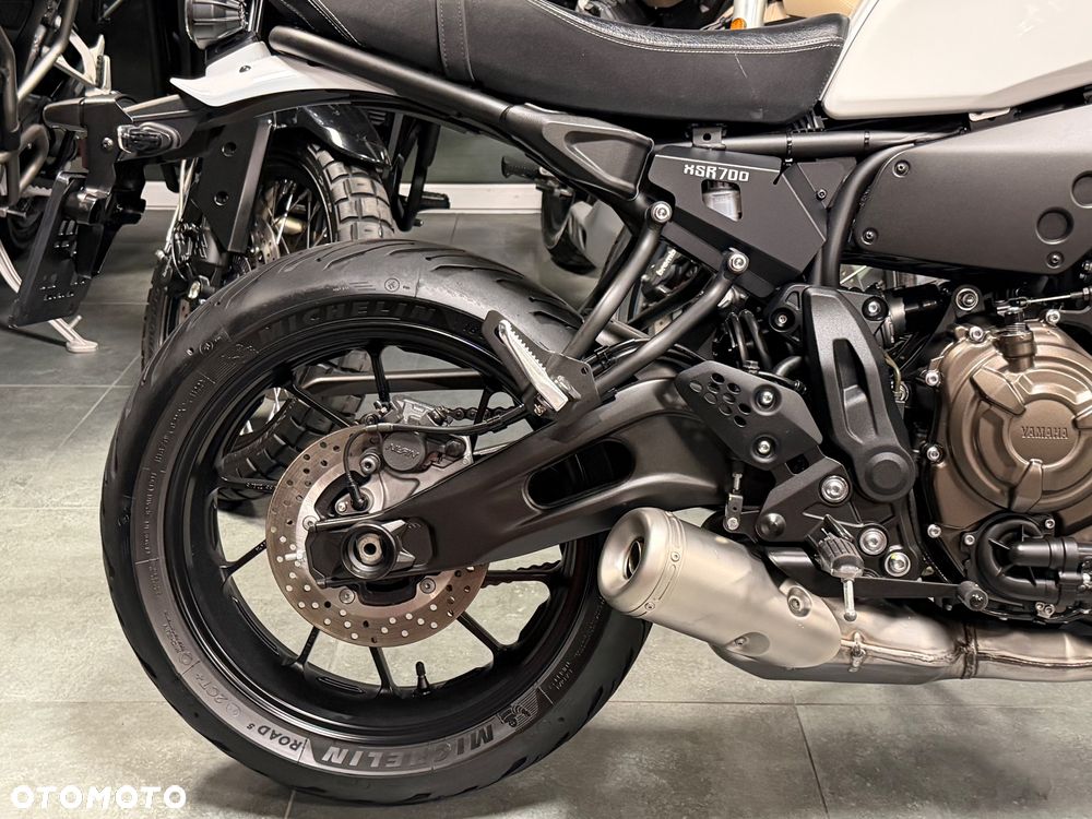 Yamaha XSR - 6
