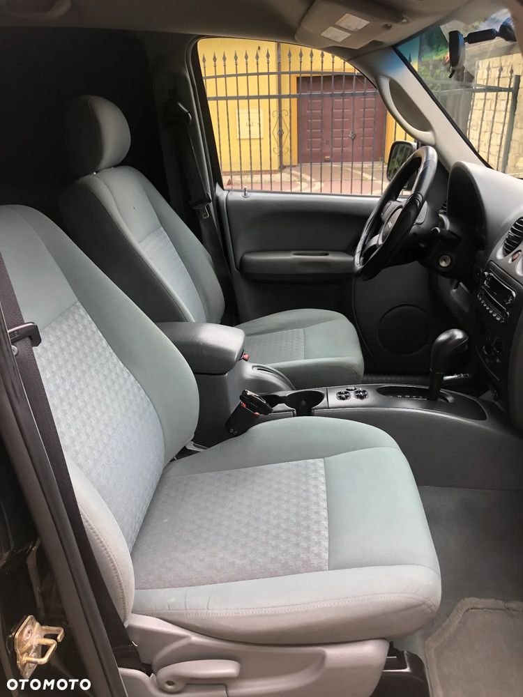 Jeep Cherokee - 15