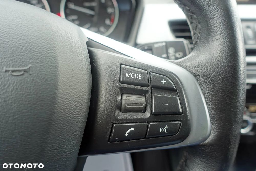 BMW X1 xDrive18d - 26