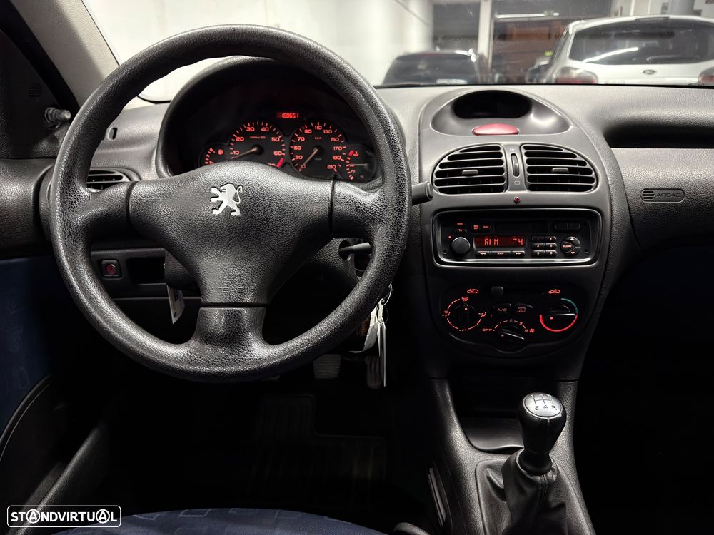 Peugeot 206 1.1 XR Présence - 15