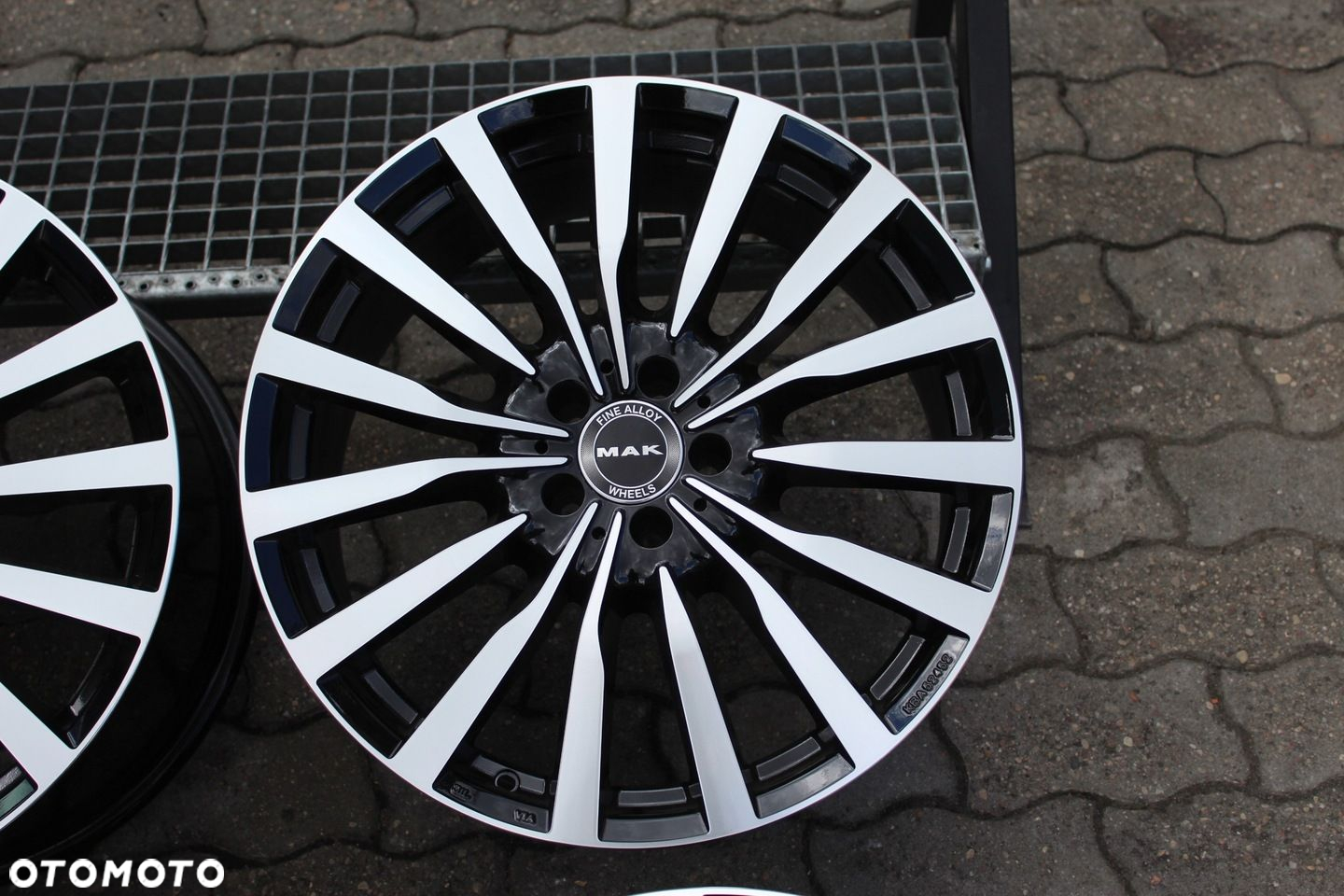 MAK 20cali 5x112 ET22 9,5J AUDI MERCEDES BMW - 4