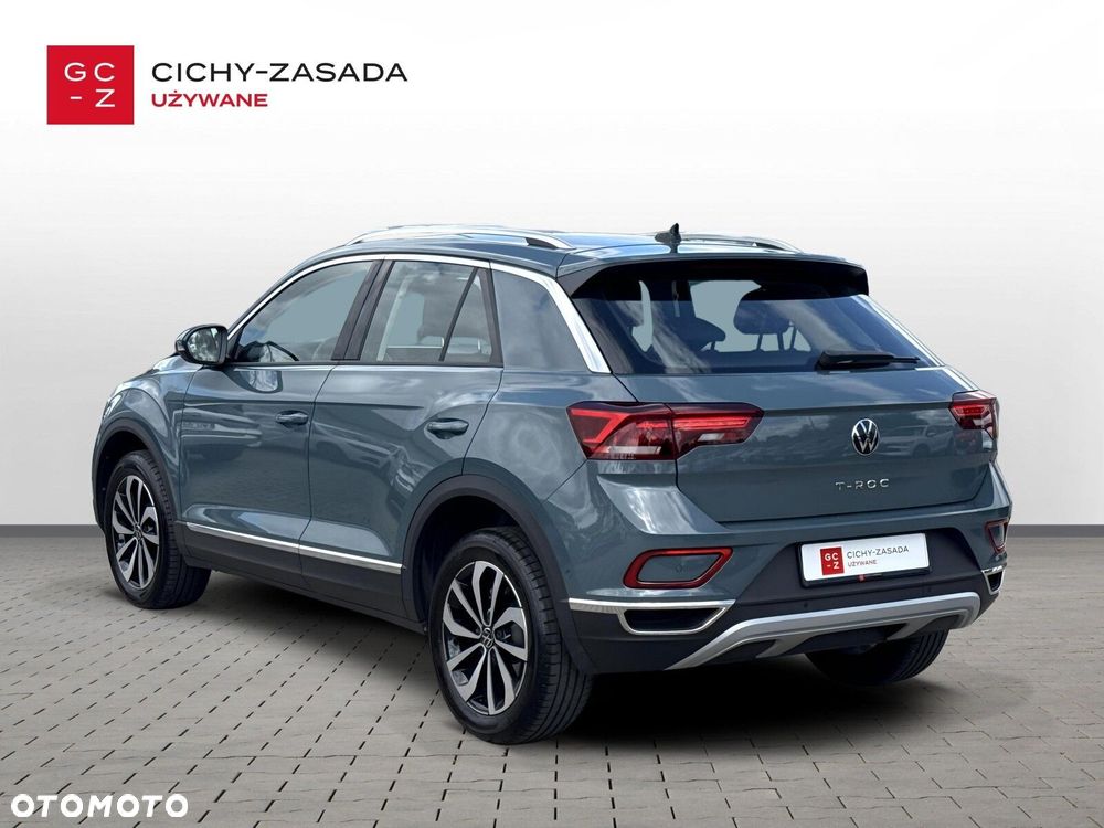 Volkswagen T-Roc - 4
