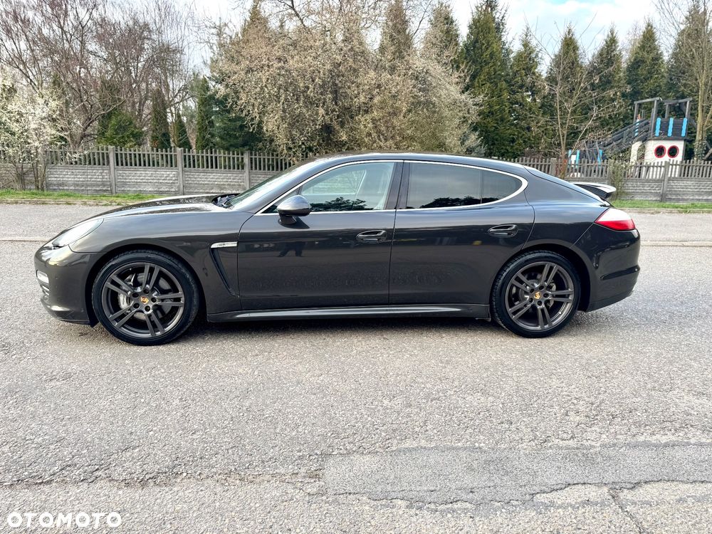 Porsche Panamera 4S PDK - 3