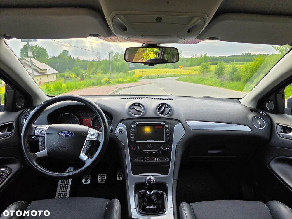 Ford Mondeo 2.0 TDCi Champions Edition - 23