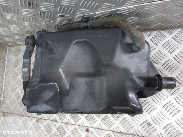 Obudowa filtra powietrza 460023377 Opel Astra III - 2