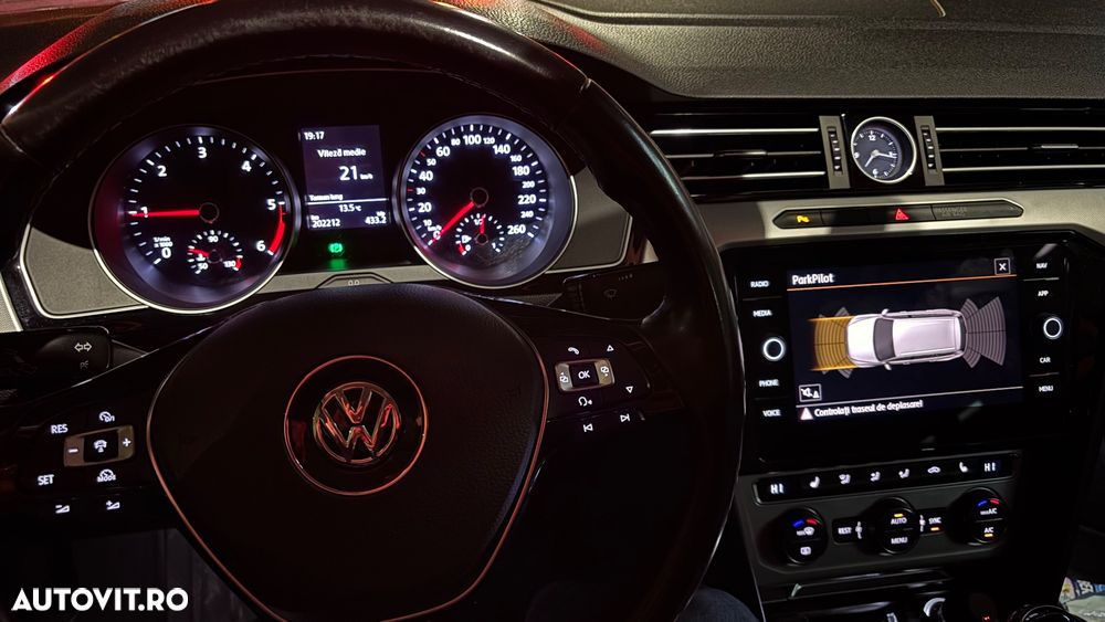 Volkswagen Passat Variant 2.0 TDI Highline - 5