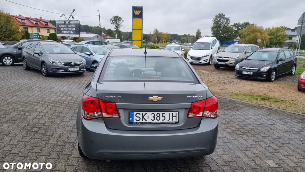 Chevrolet Cruze - 13