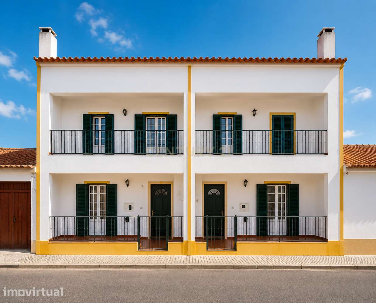 Moradia de r/ch e primeiro andar localizada em Viana do Alentejo - Imó - Grande imagem: 3/5
