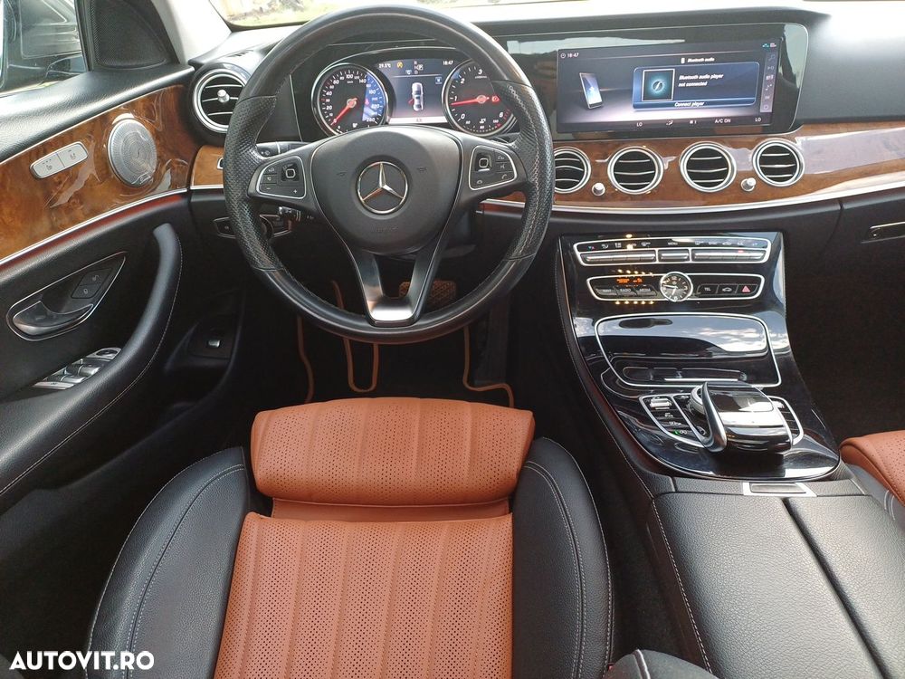 Mercedes-Benz E 220 d Aut. - 12