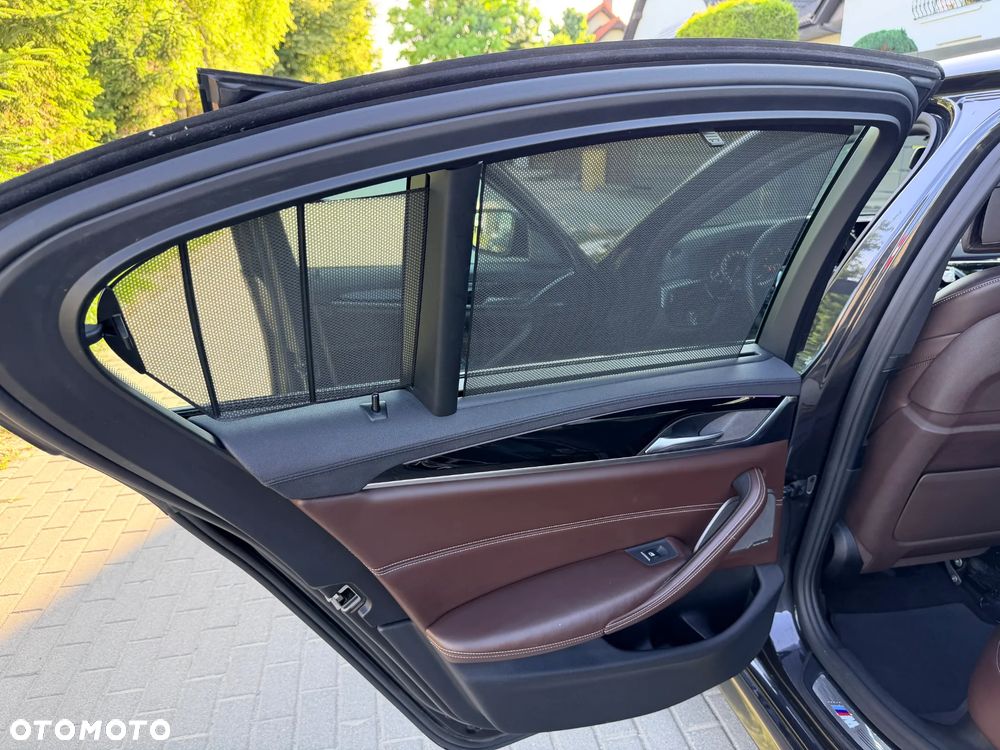 BMW Seria 5 530i xDrive M Sport sport - 16