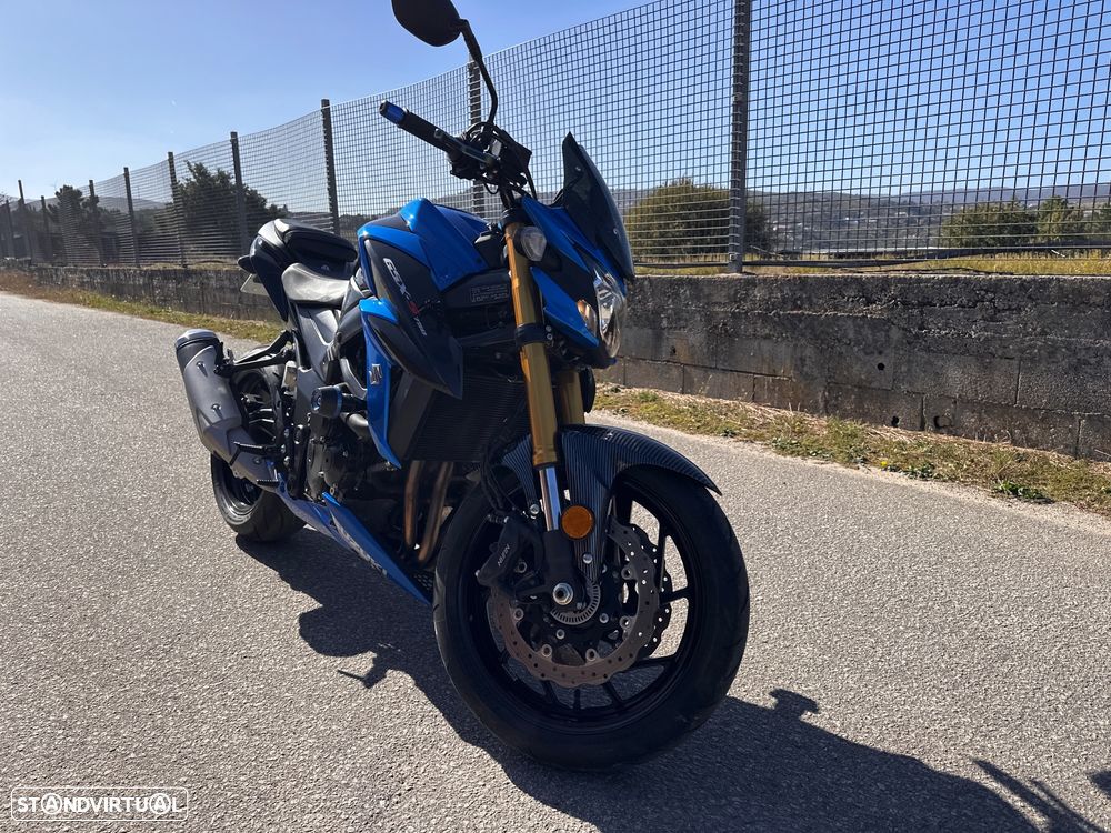 Suzuki GSX GSX-S750 - 2