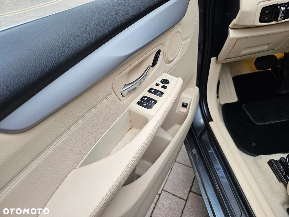 BMW Seria 2 216d Luxury Line - 17