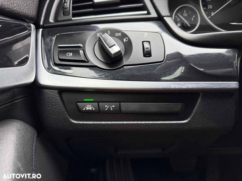 BMW Seria 5 528i xDrive Aut. Modern Line - 22