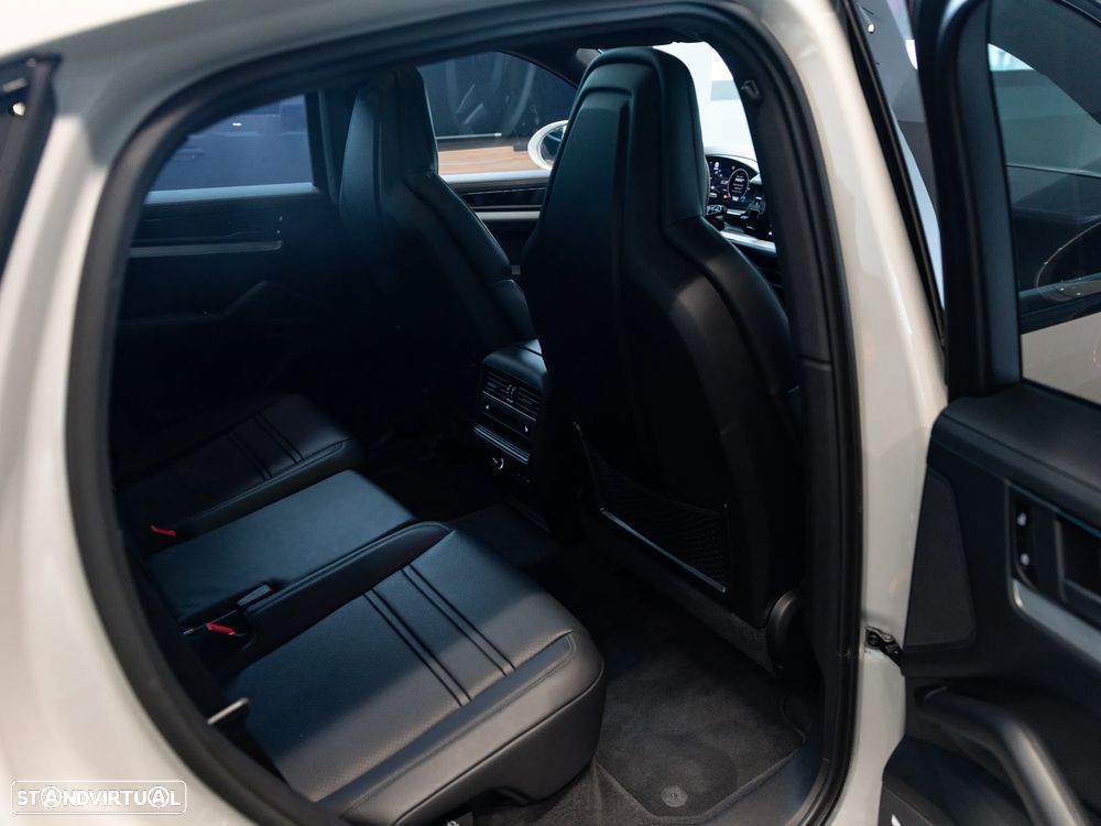 Porsche Cayenne Coupé S E-Hybrid - 29