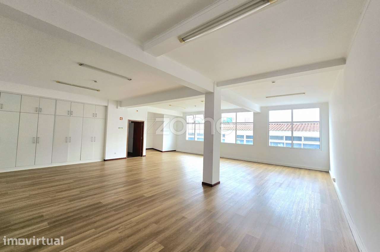 Espaço Comercial - Ponta Delgada - Grande imagem: 4/14
