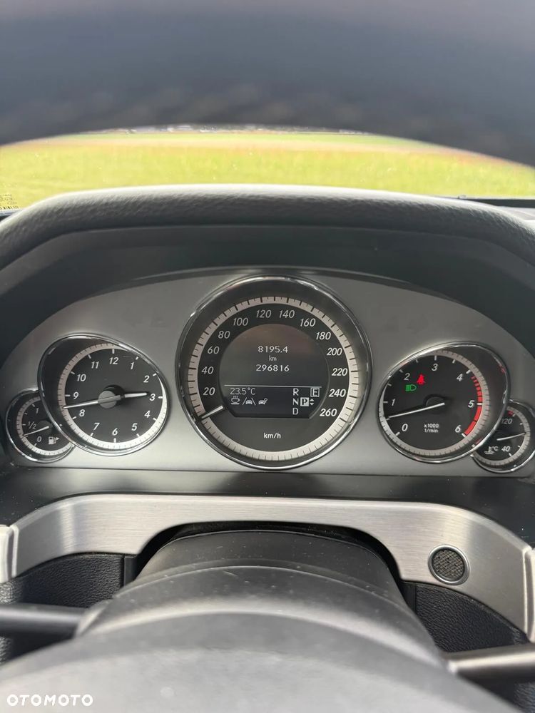 Mercedes-Benz Klasa E 350 CDI BlueEff Avantgarde - 8