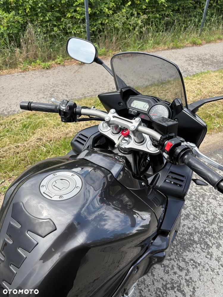 Yamaha FZ - 7