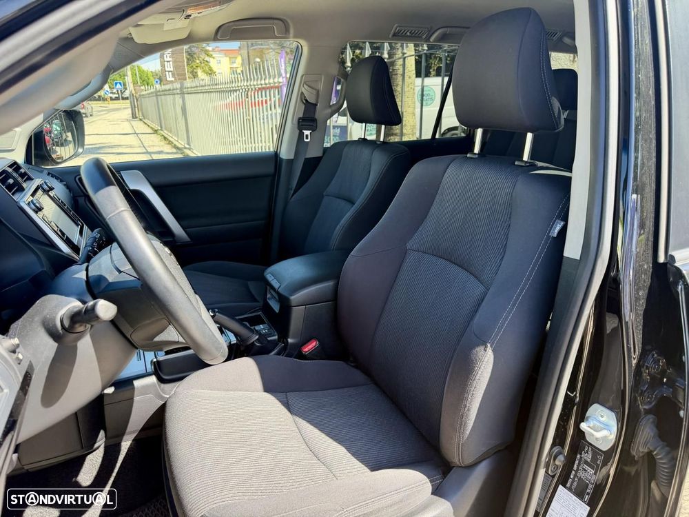 Toyota Land Cruiser Prado - 5