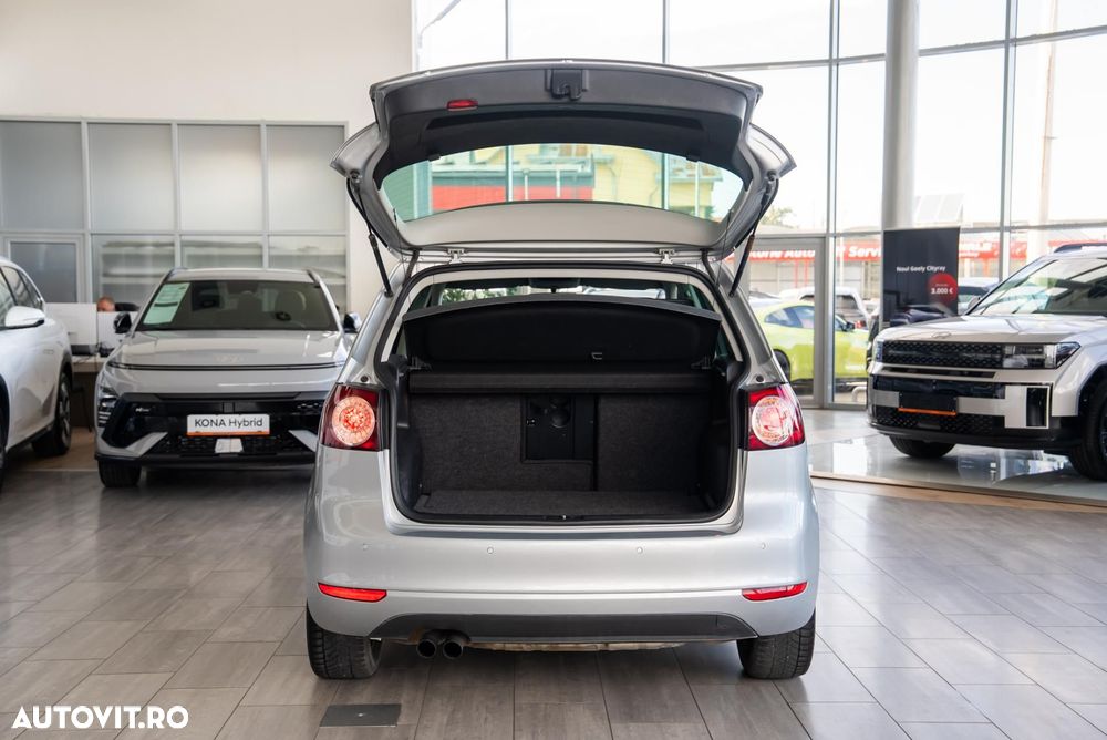 Volkswagen Golf Plus - 12