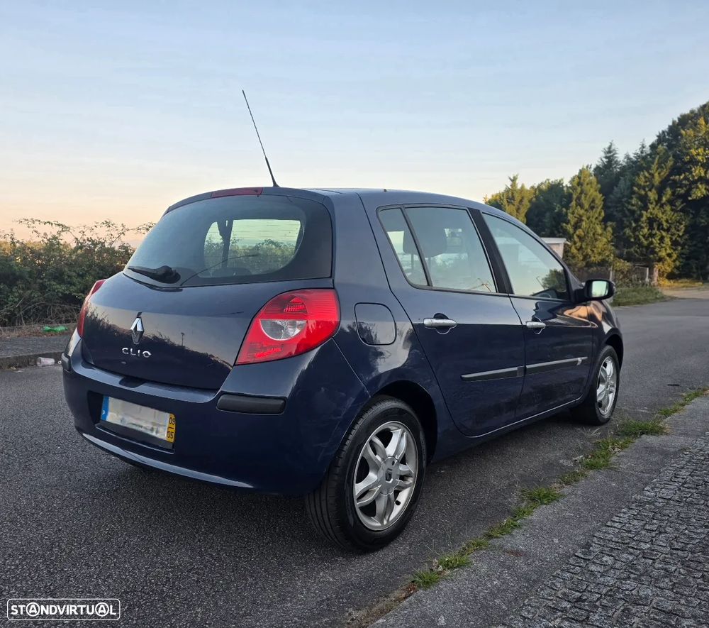 Renault Clio 1.5 dCi Confort - 4