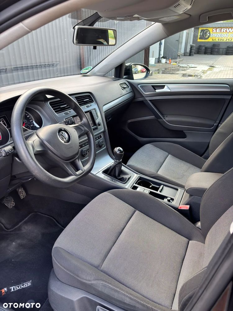 Volkswagen Golf 1.6 TDI DPF BlueMotion Technology Team - 19