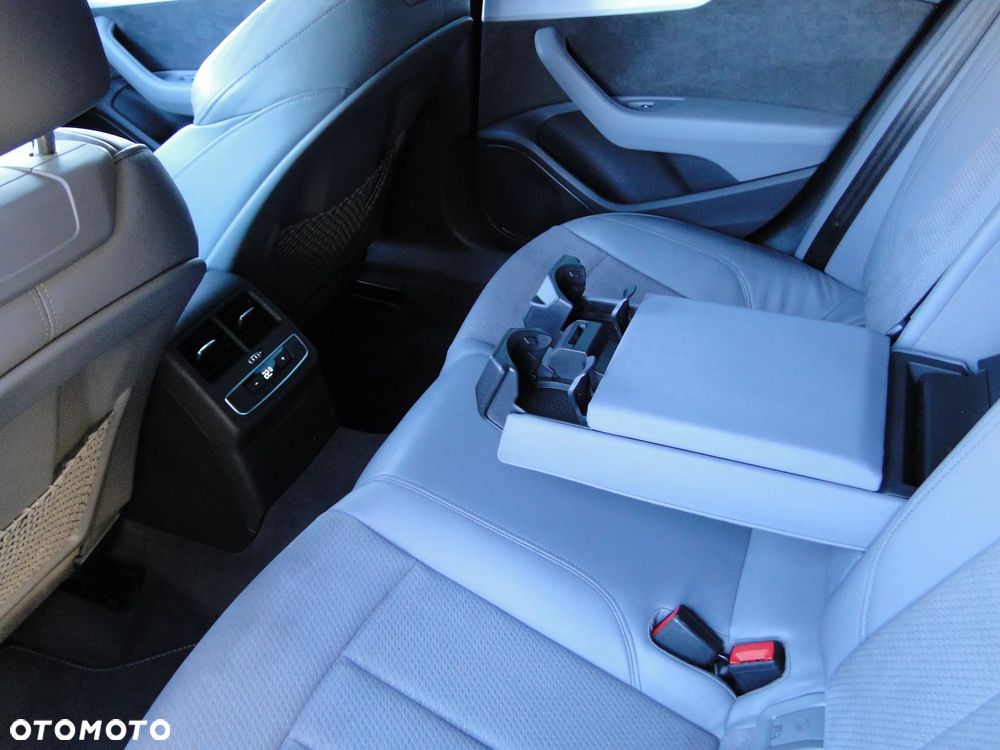 Audi A5 Sportback 2.0 TDI S tronic sport - 19