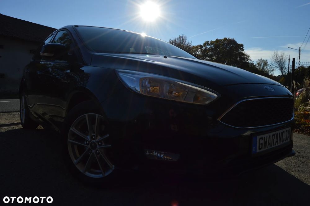 Ford Focus 1.0 EcoBoost Titanium Design - 6